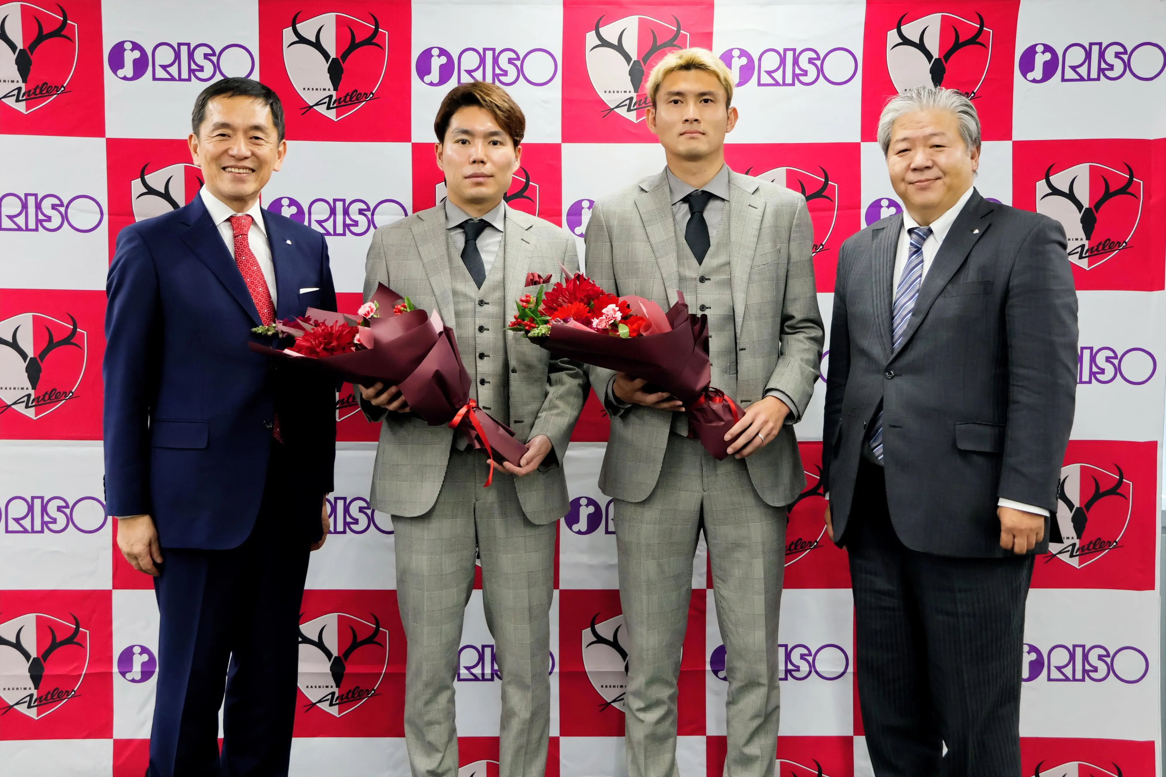 ���Ђ��ԑ�����F�����D���I��i�ʐ^�������j�Ɠc�식��I��ցi�ʐ^�����E�j